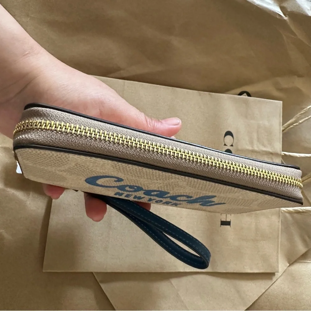 New Coach Long Zip Around Wallet